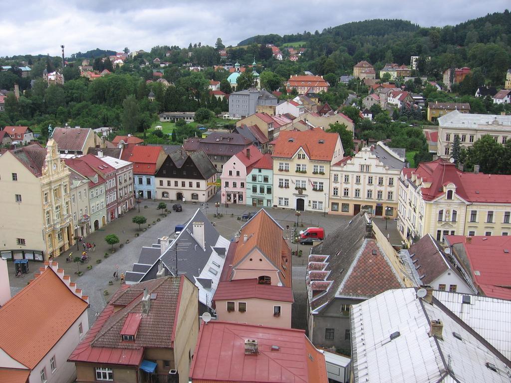 Apartment Jakubske Namesti เชสกา คาเมนิเซอ ภายนอก รูปภาพ