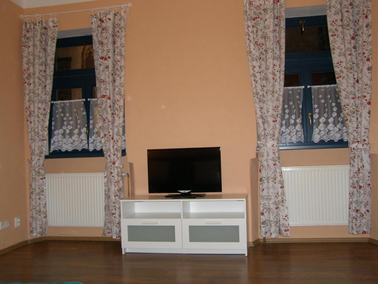 Apartment Jakubske Namesti เชสกา คาเมนิเซอ ภายนอก รูปภาพ